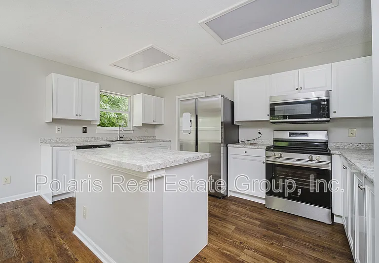 21 Wyndham Dr — Photo 12