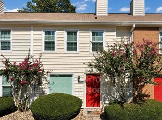 130 Holcomb Ferry Rd, Roswell, GA 30076