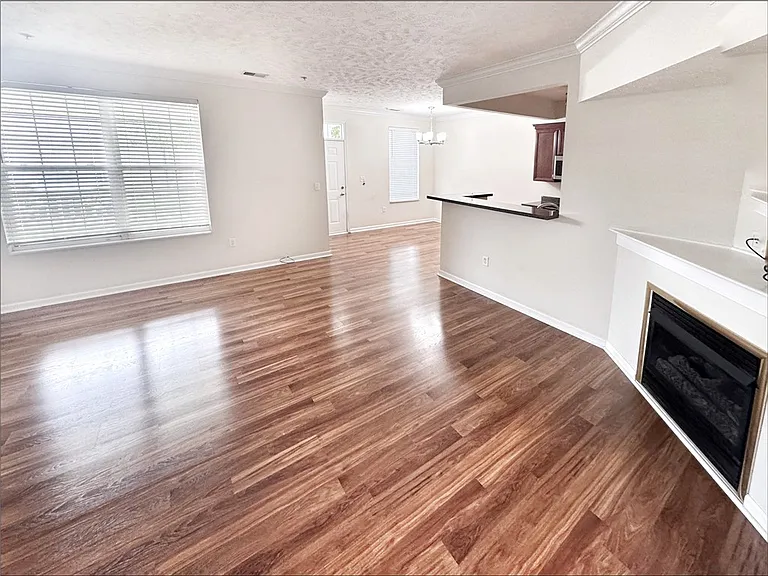 203 Sonie Dr — Photo 8