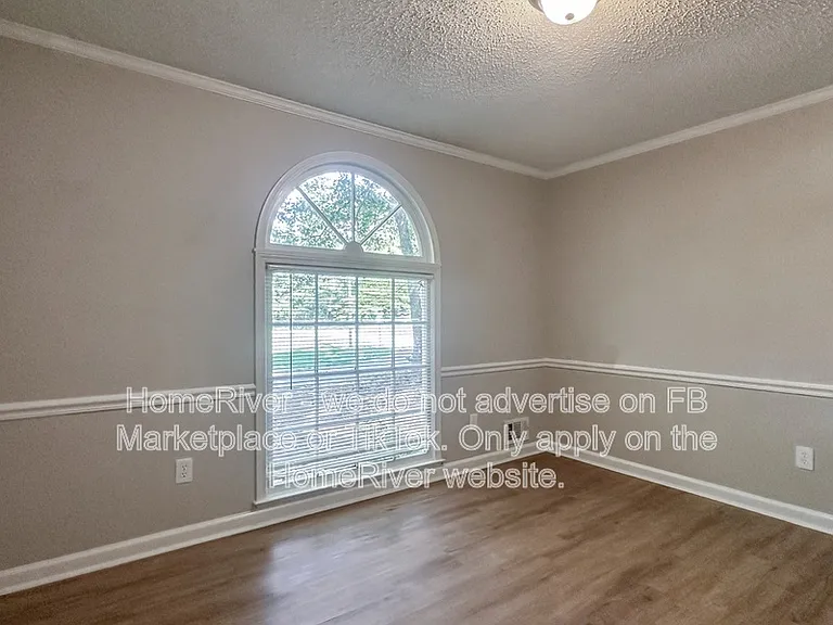 177 Alma Dr — Photo 7