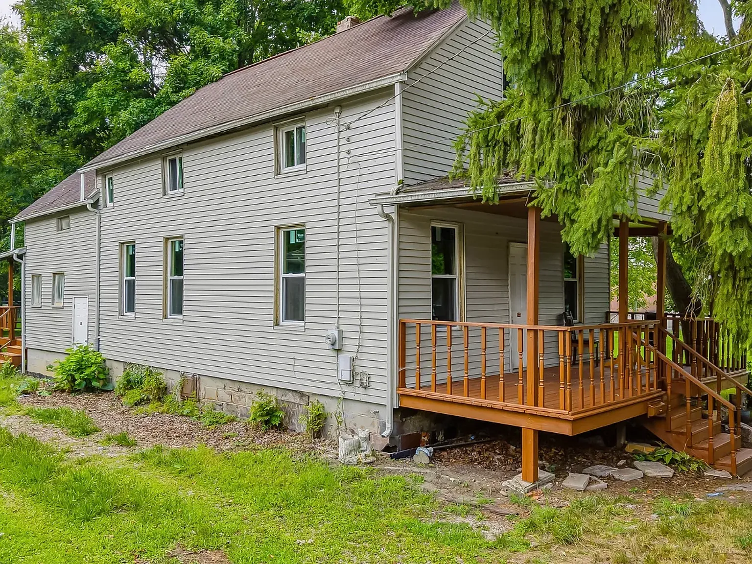5 bed, 2230 sqft, $1,200 — Photo 4