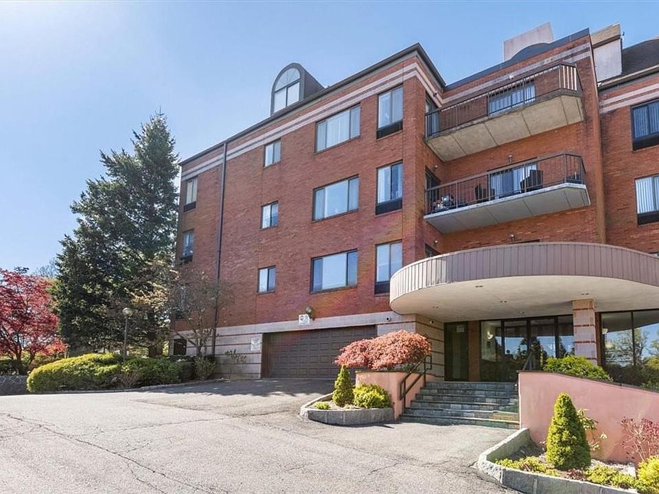 1st image of 24 Ray Place #2-1