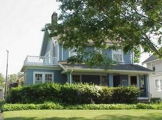 3832 Summit Park Ave, Cleveland Heights, OH 44121