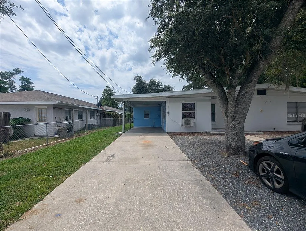1513 Akron Dr — Photo 1