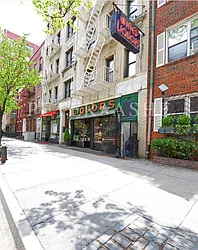 Rented by Peter Ashe