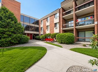 Chateau Woods, Windsor, CT 06095