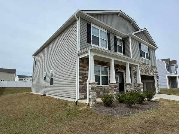 406 Blue Aspen Dr, Fuquay Varina, NC 27526