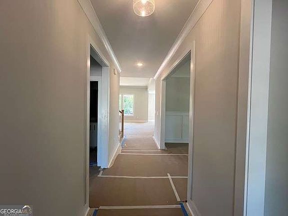 3rd image of 4783 E Reed Rd