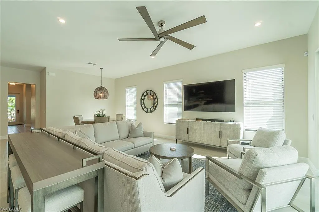 4 bed, 3.0 bath, 2200 sqft, $19,000 — Photo 3