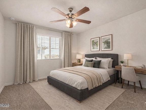 3rd image of 823 E AGUA FRIA Lane