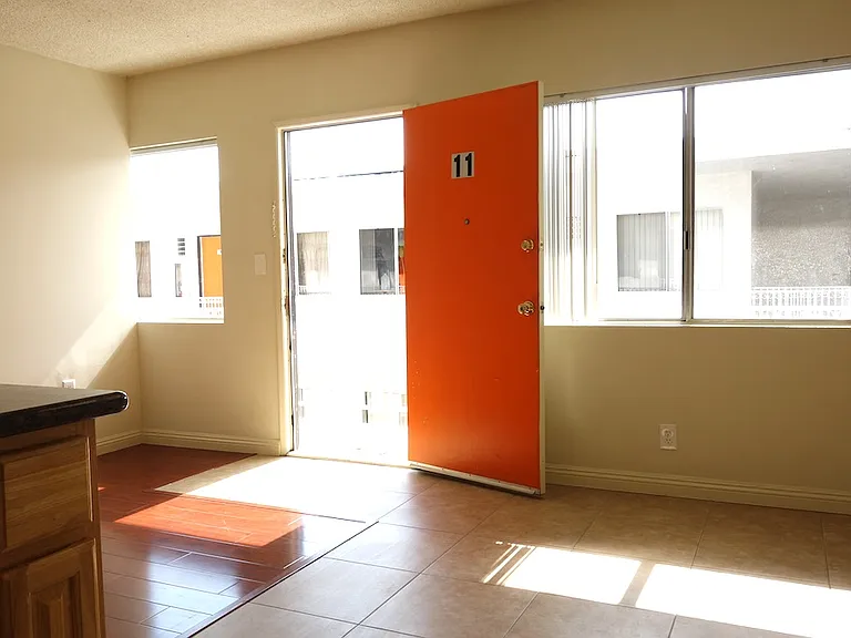 4641 La Mirada Ave #11 — Photo 6