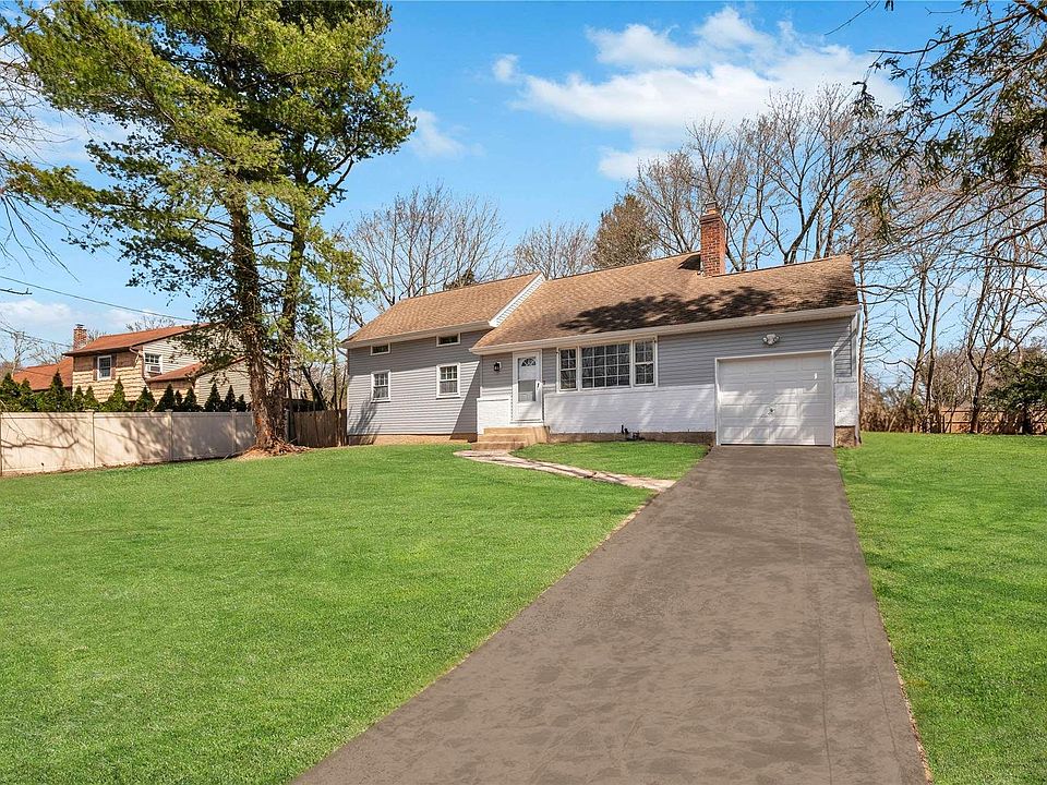 1st image of 7 Kenilworth Drive
