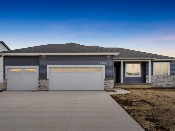 4413 Granite Ridge Rd, Cedar Falls, IA 50613