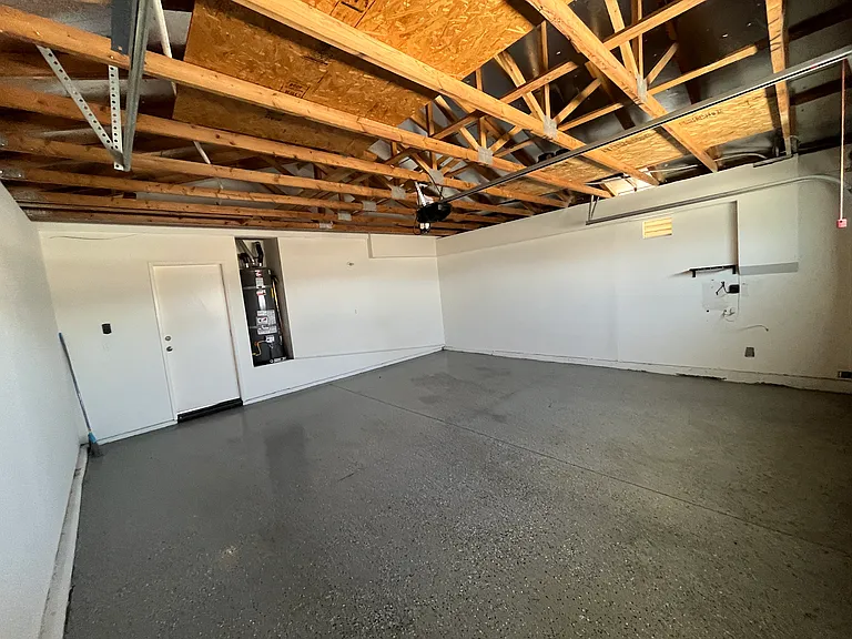 64250 Silver Star Ave — Photo 29