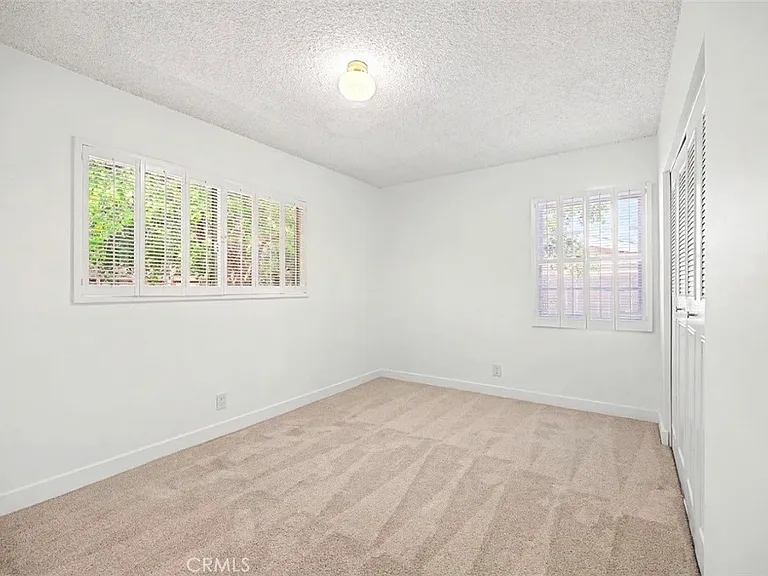 4413 Canoga Dr — Photo 26