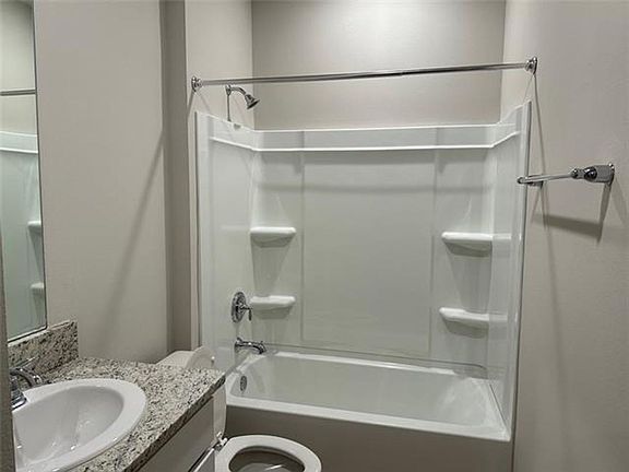 3rd image of 5550 Grand Springs Rd