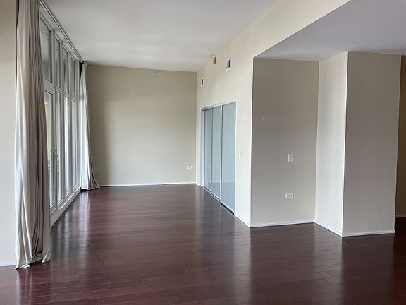 2nd image of 255 N Sierra St Unit 516
