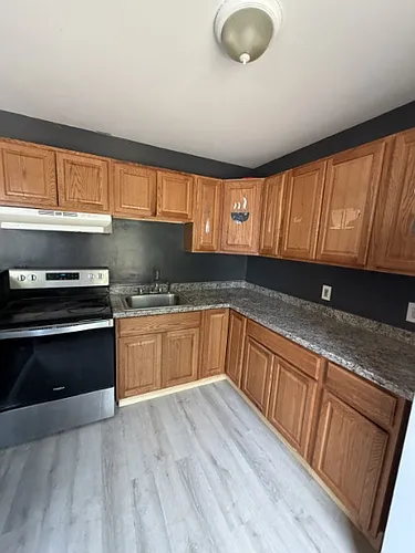 35 Liebel St Photo 1
