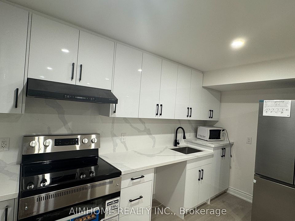 1st image of 20 Clutterbuck Ln