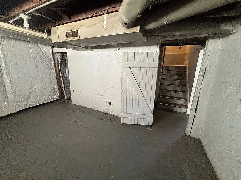 1410 Wilson Ave — Photo 26