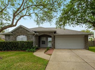 1710 Kemah Oaks Dr, Kemah, TX 77565