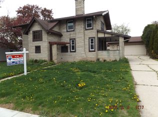 617 S State St, Chilton, WI 53014