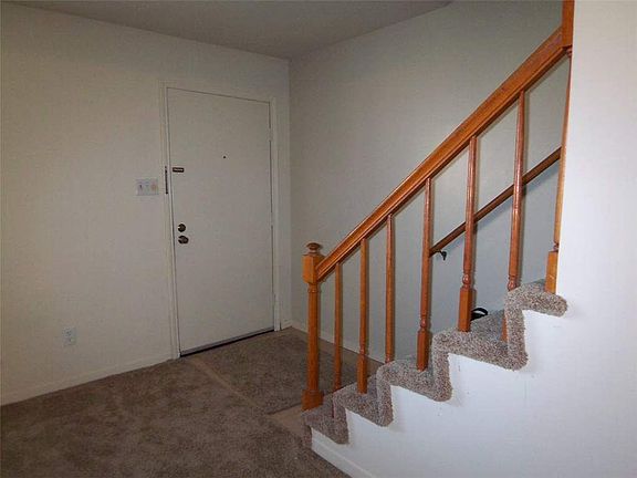 3rd image of 10398 Briar Forest Dr #33