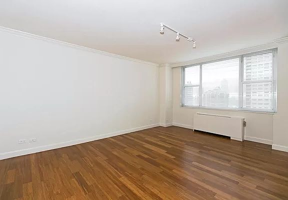 5th image of 300 E 56th St APT 15D