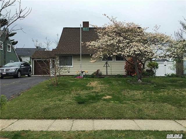 1st image of 115 Bayberry Ln