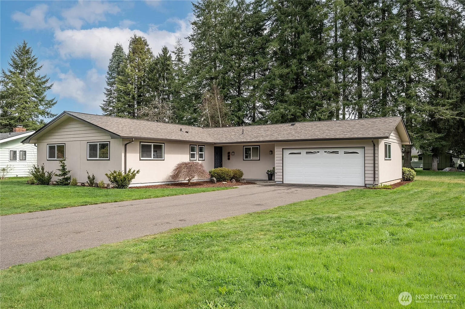 702 Englund Avenue photo 1