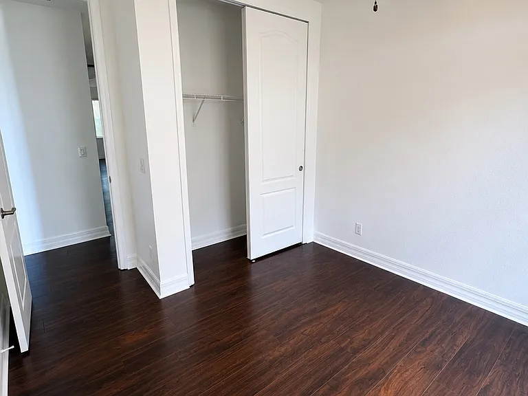 10411 Belfry Cir — Photo 14