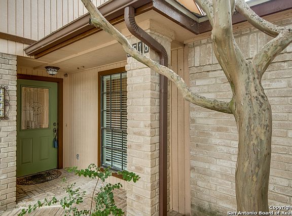 3rd image of 3518 Lynn Kaye Cir