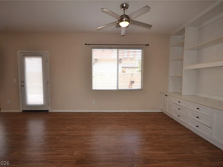 10624 Allegrini Dr — Photo 4