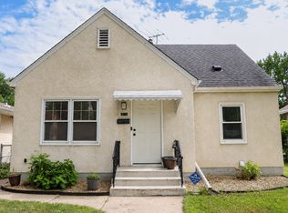 1874 Hawthorne Ave E, Saint Paul, MN 55119