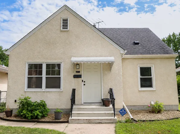 1874 Hawthorne Ave E, Saint Paul, MN 55119
