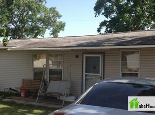 715 W 12th St, Freeport, TX 77541