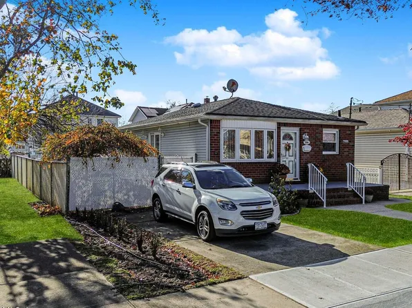 206 Benton Avenue image 3 of 30