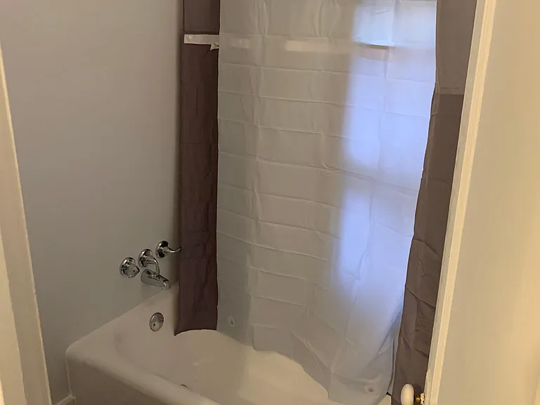 611 Oak St #3 — Photo 7