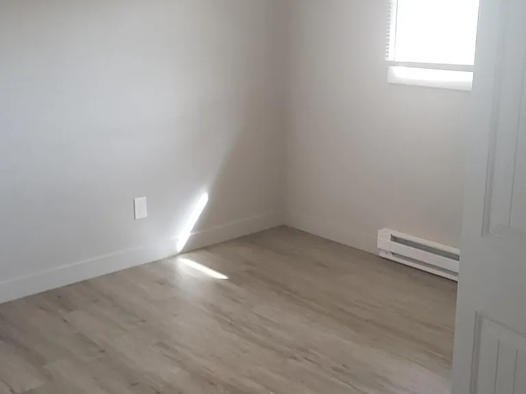 417 W 4th Ave #1-B — Photo 4