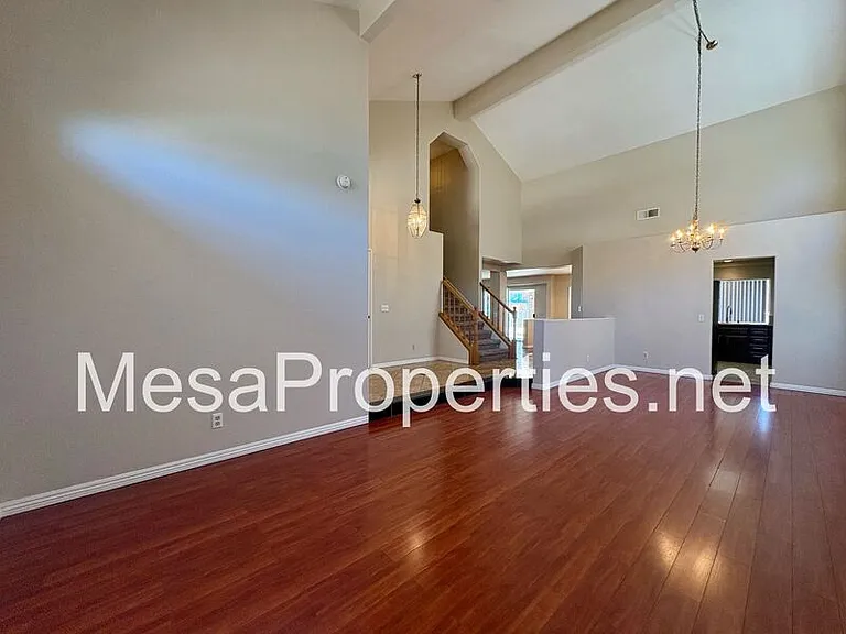 14383 La Crescenta Ave — Photo 6