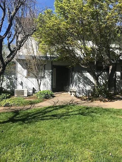 6 Westview Dr photo 1