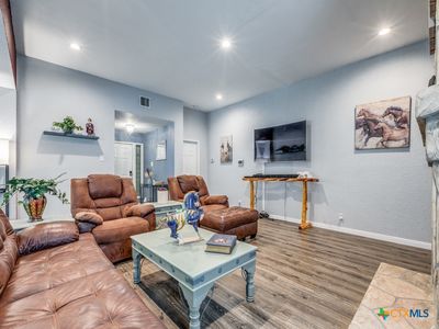 9214 Tree Vlg, San Antonio, TX, 78250