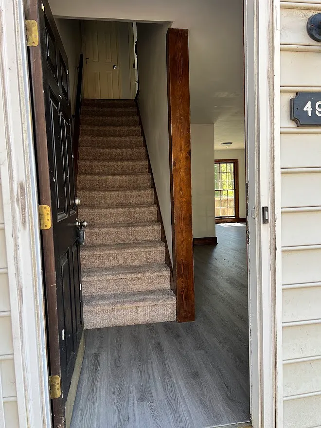 2 bed, 2.5 bath, 1100 sqft, $1,375 — Photo 2