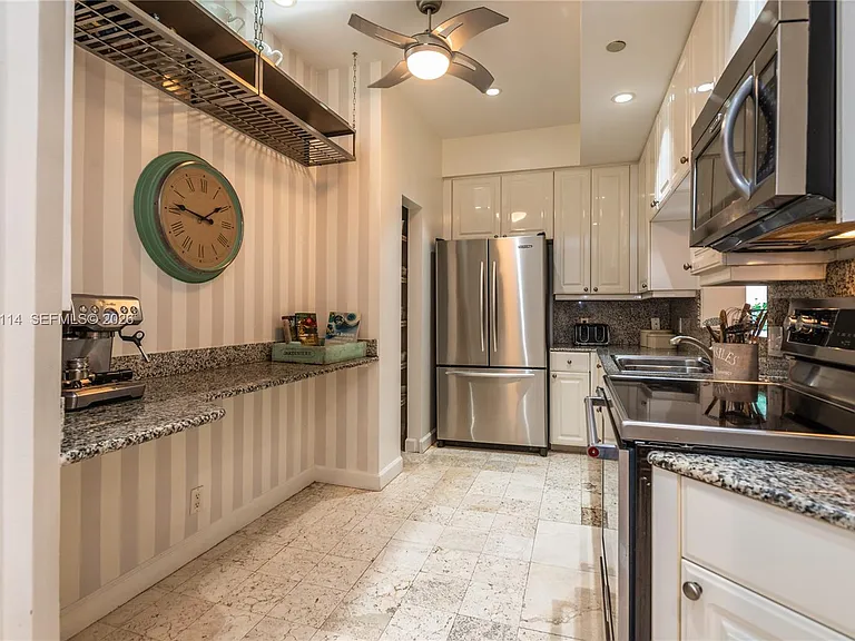 888 Brickell Key Dr #211 — Photo 8