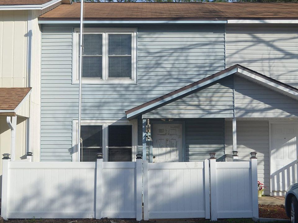 1st image of 92 Bradford St APT 02