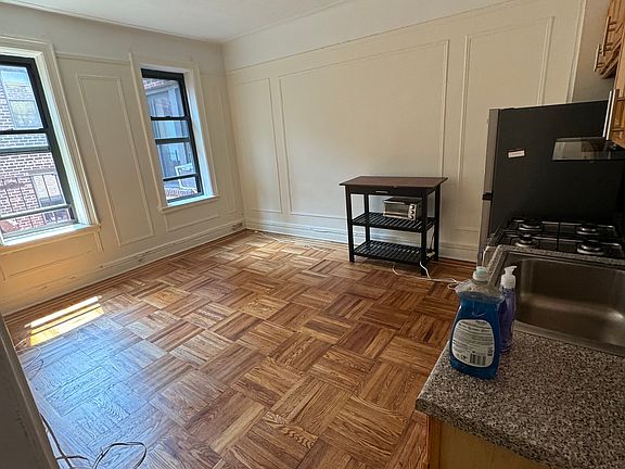 5th image of 37-20 83rd St #6L