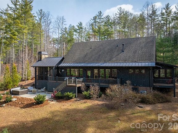 5th image of 3201 Donahue Dr