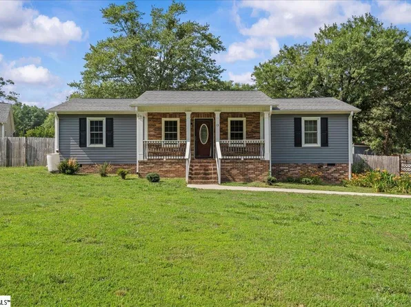 13 Williams Rd, Taylors, SC 29687