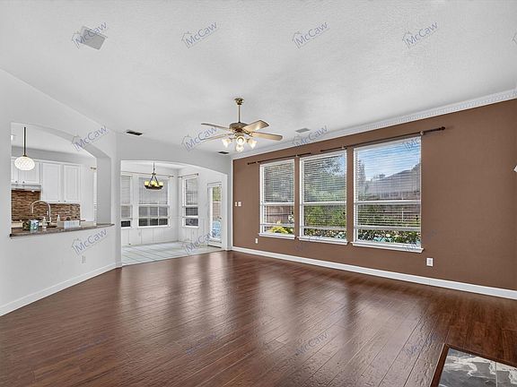 3rd image of 5101 Timberland Pkwy