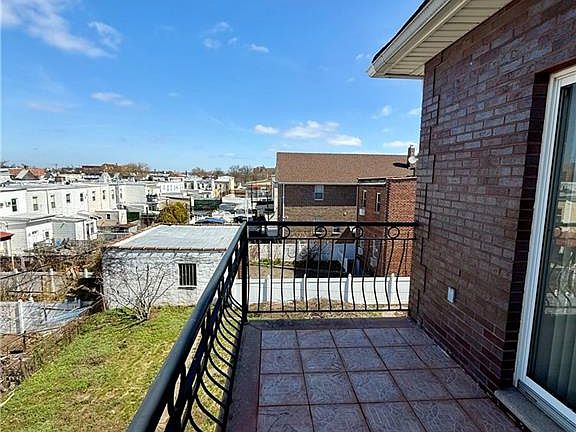 5th image of 48 Bay 13th St